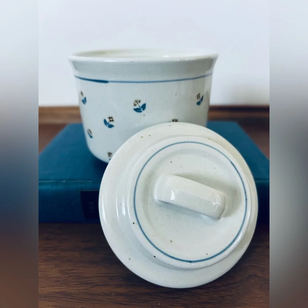 Vintage Set of 2 Stoneware Petite Rose Creamer and Sugar Jar | Midcentury | - Picture 3 of 4